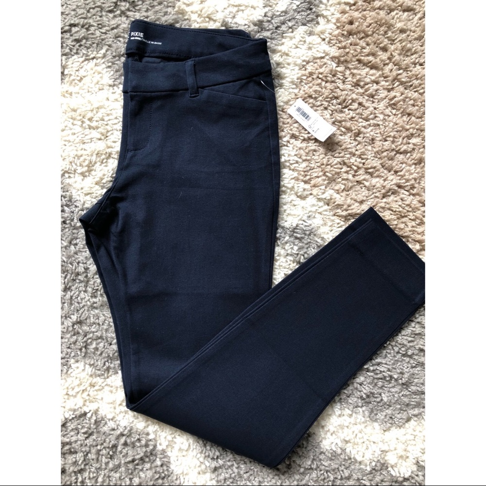 NWT Old Navy Pixie Pant in 6P